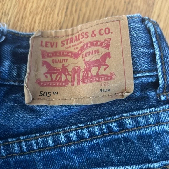 Levi’s 505 Medium Wash Jean Size 4 SLIM - Picture 6 of 8